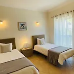 בית נופש Santa Maria N - Shared Pool - 6 Guests -